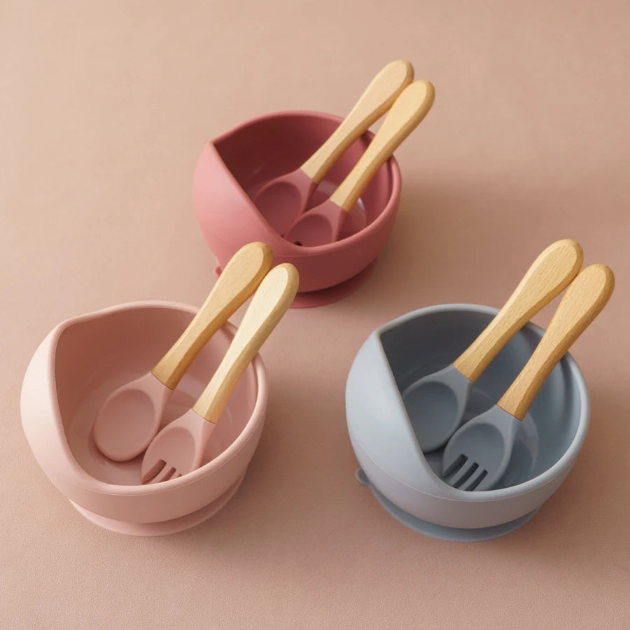 3pcs Silicone Baby Feeding Bowls Set Baby Learning Dishes Set (Bowls & Wooden Spoon & Fork)